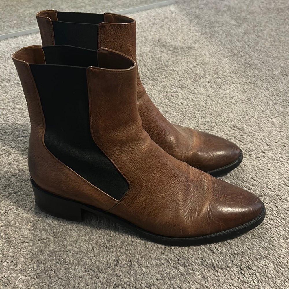 Vince brown leather Chelsea heeled boots - women’s 9.5